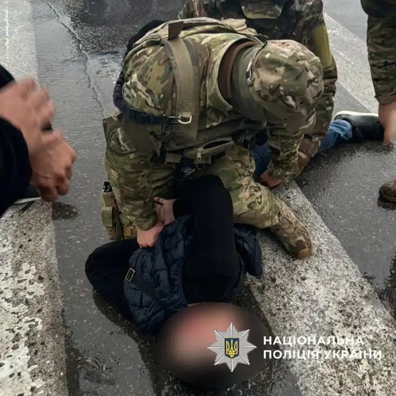 У Харкові викрили наркобанду, яку очолив в’язень: правоохоронці затримали чотирьох учасників