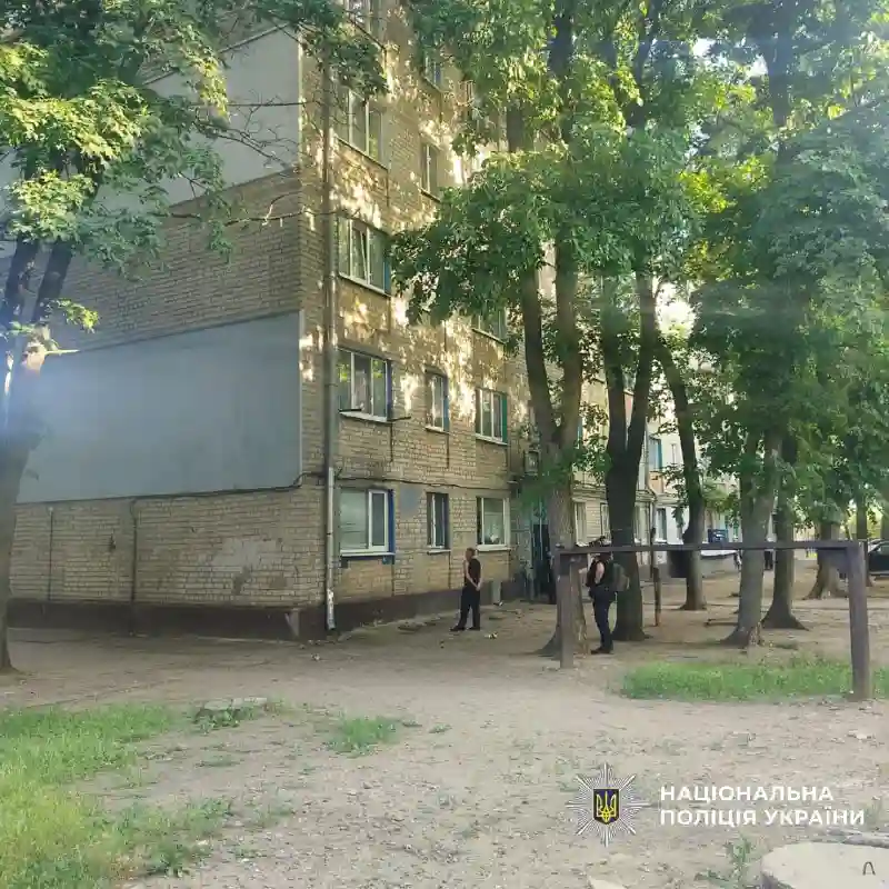 У Харкові спецпризначенці штурмували квартиру: чоловік тримав жінок у заручниках з ножем